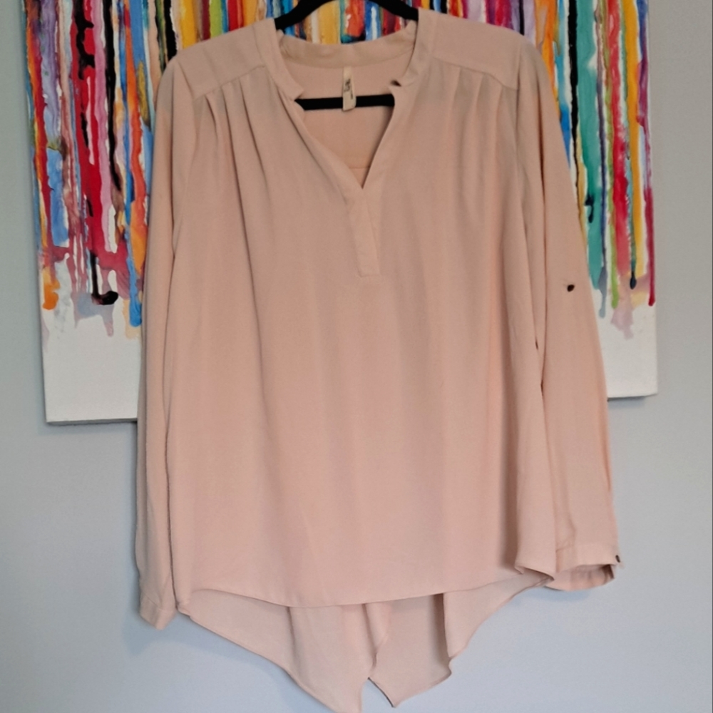 Lovely Truth baby pink roll tab tulip back top, L